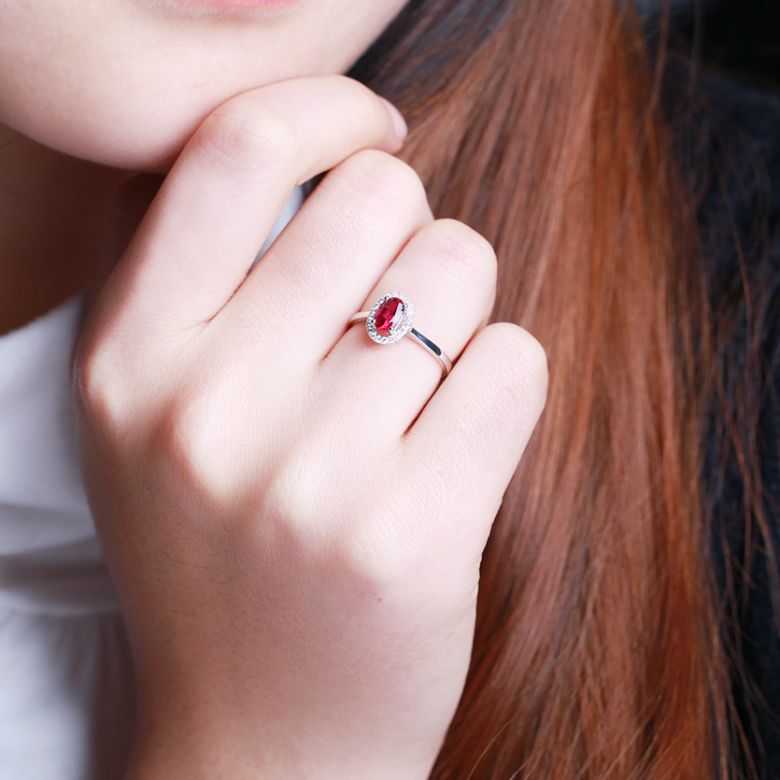 Bague rubis diamants et or blanc - Classique - Contraste éblouissant - 2