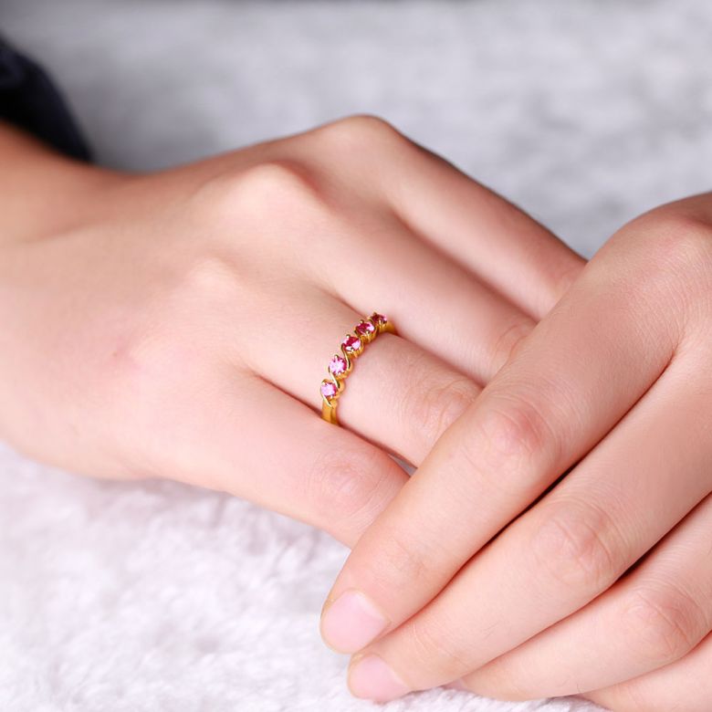 Bague Or Jaune 5 rubis 0.50ct. Bandelettes Incurvées Vagues - 2