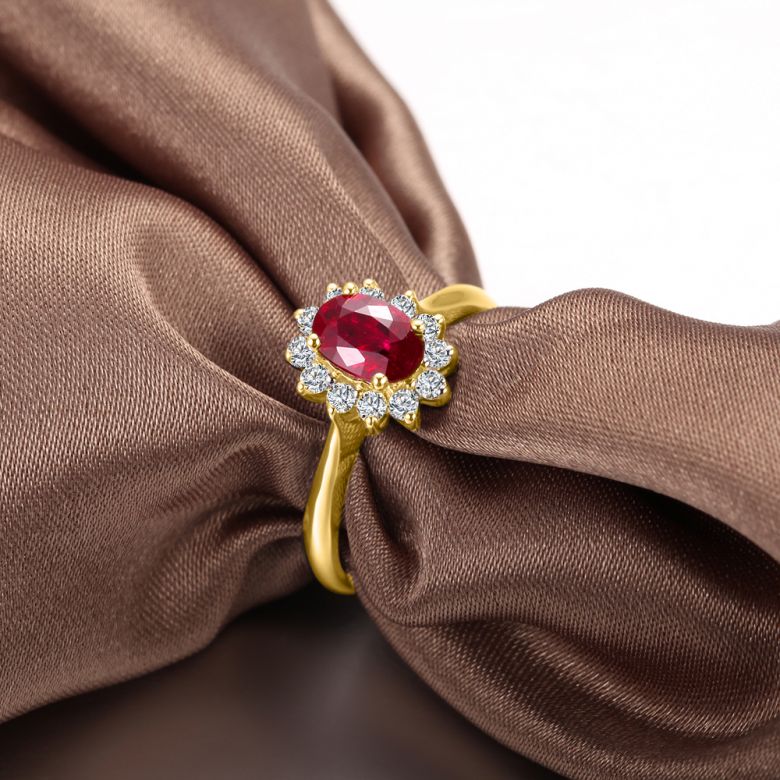 Bague rubis, diamants monture or jaune - Création florale classique - 2