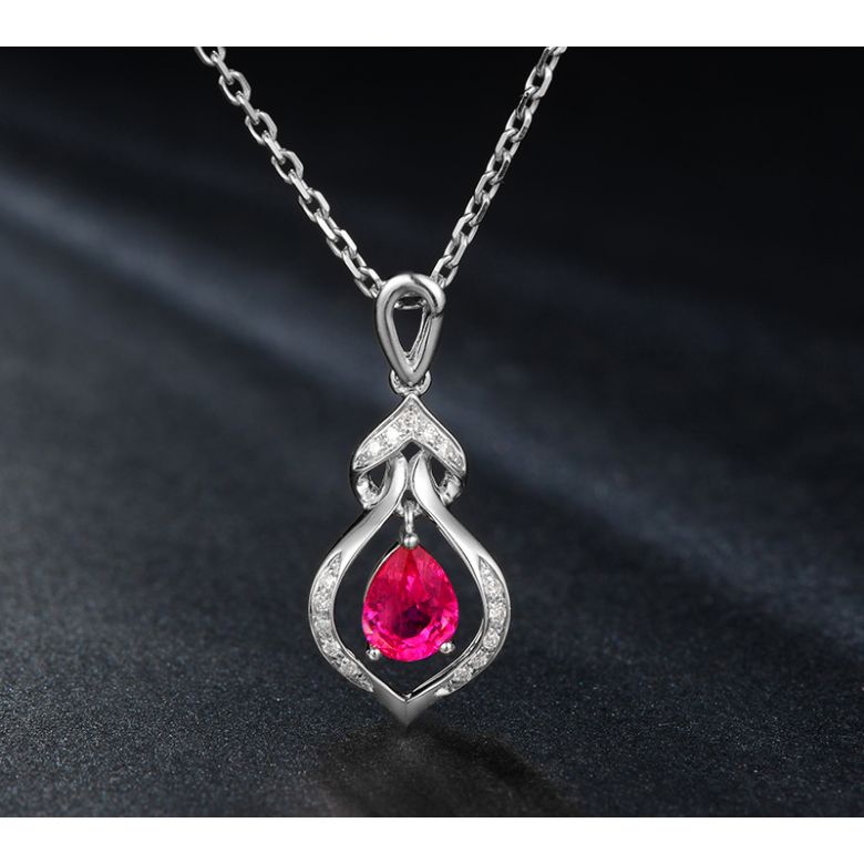 Pendentif rubis 1 carat forme poire. Or blanc 18cts, diamants  - 3