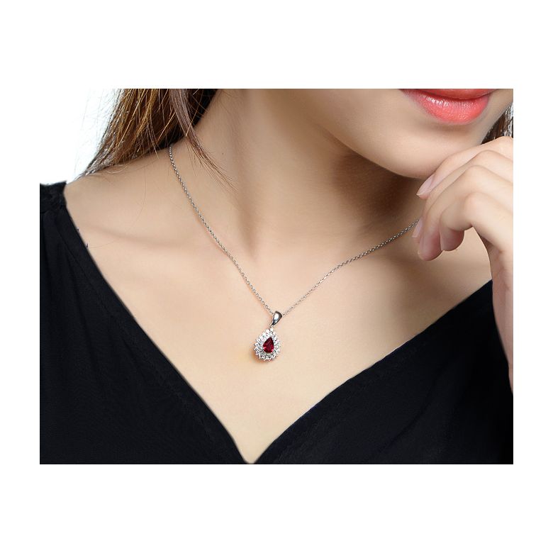 Pendentif rubis rouge vif taillé poire. Diamants sertis et Or blanc - 2