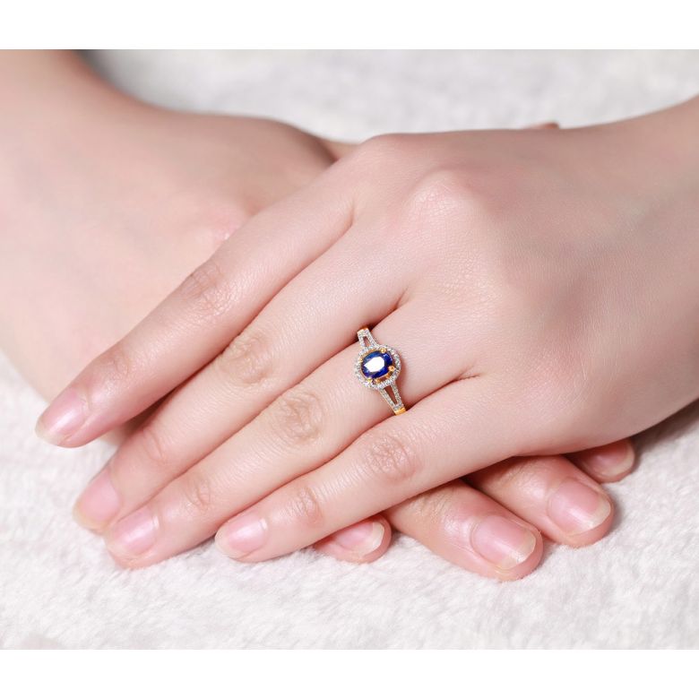 Bague de fiançailles saphir 0.90 carat. Or jaune, Diamants - 2