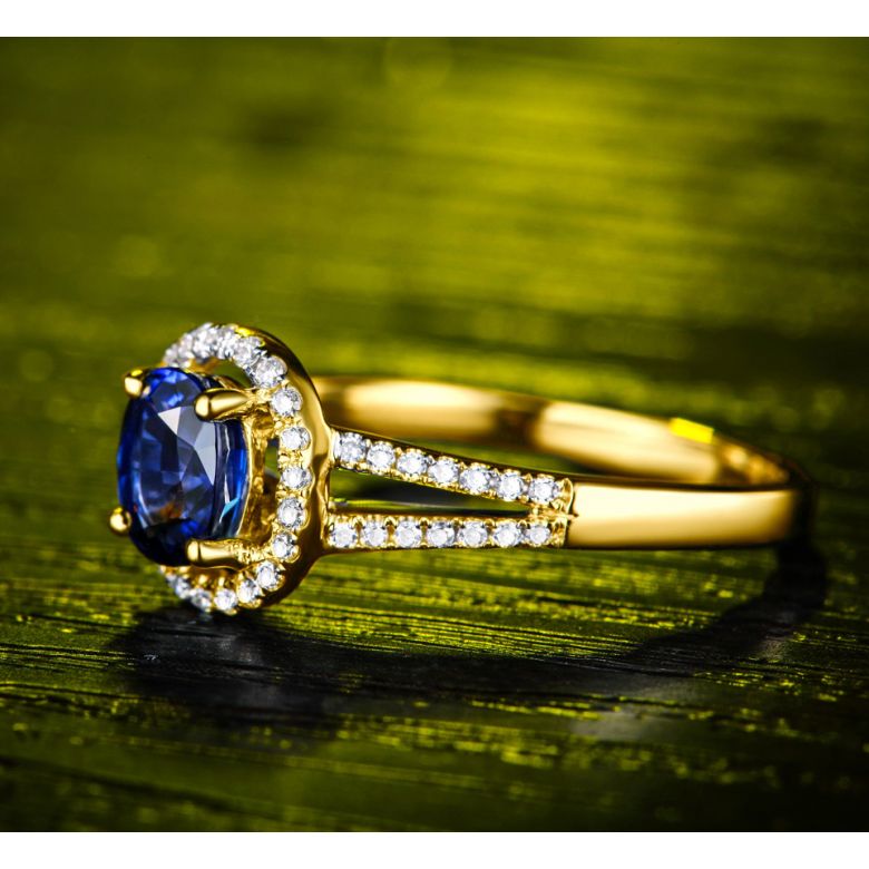 Bague de fiançailles saphir 0.90 carat. Or jaune, Diamants - 3