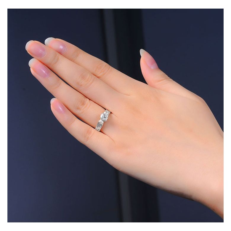 Bague Fiançaille Solitaire Or blanc. Diamants 0.80ct - 2