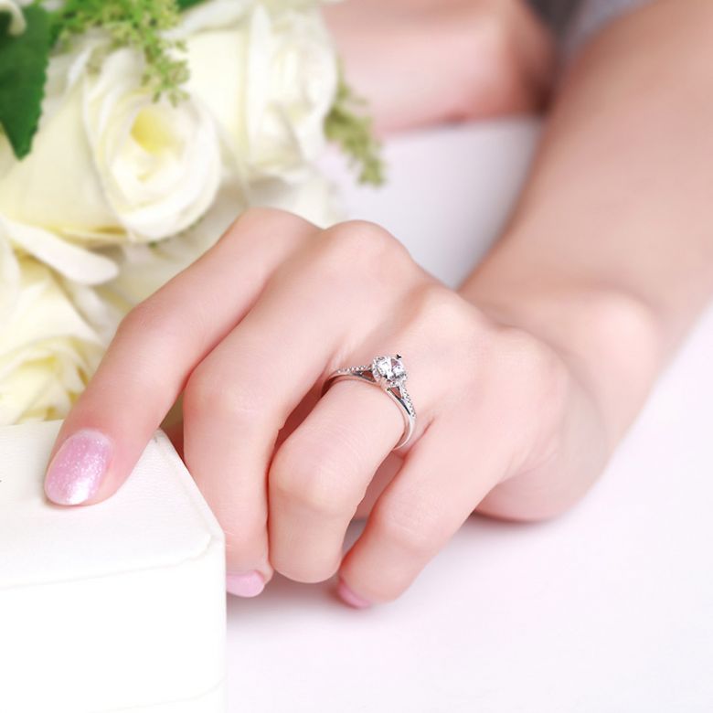 Bague Solitaire Amélia - Or Blanc 0.45ct & Diamant Central 0.35ct | Gemperles - 4